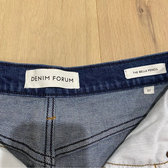 Aritzia | Denim Forum “Bella” Denim Skirt 💙 - Picture 4 of 11